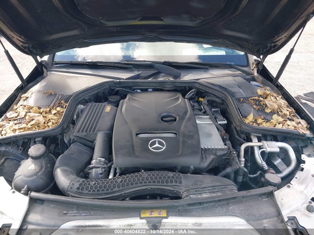 55SWF4JB6HU204765 Mercedes-Benz C 300 Luxury/sport