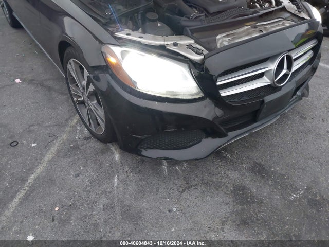 55SWF4JB4HU189148 Mercedes-Benz C 300 Luxury/sport