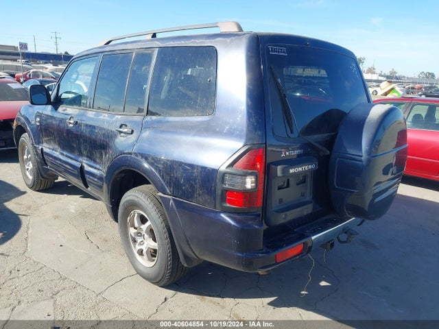 2002 MITSUBISHI MONTERO JA4MW31R42J044251 Photo 2