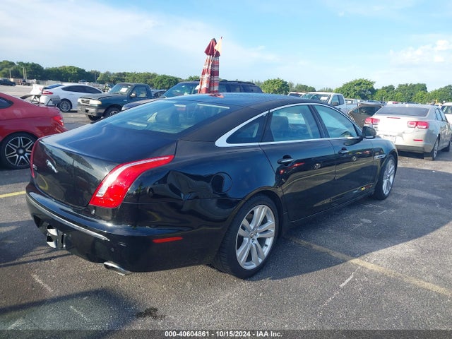 2012 JAGUAR XJ SAJWA2GB5CLV38515 Photo 3