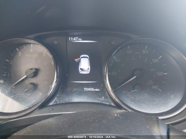 JN1BJ1CR8JW255647 Nissan Rogue Sport S