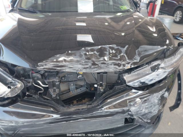 JN1BJ1CR8JW255647 Nissan Rogue Sport S