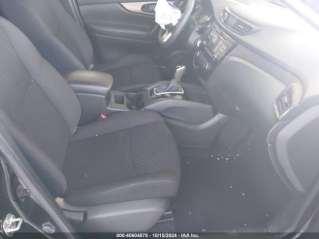 JN1BJ1CR8JW255647 Nissan Rogue Sport S