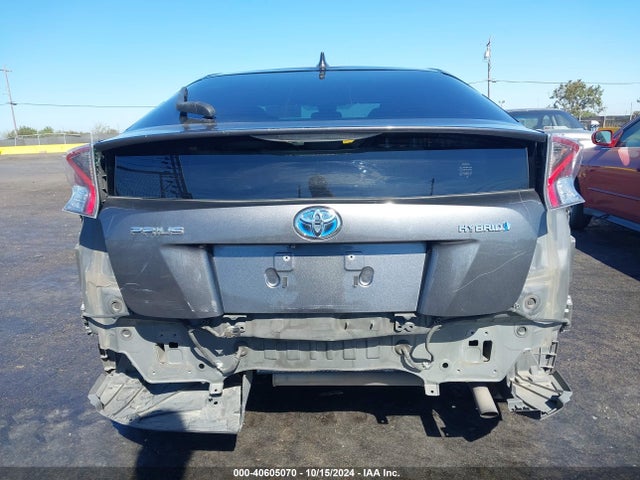 Toyota Prius Two 2017 JTDKBRFU4H3055935 Image 17