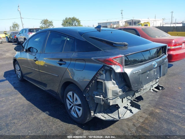 Toyota Prius Two 2017 JTDKBRFU4H3055935 Image 3