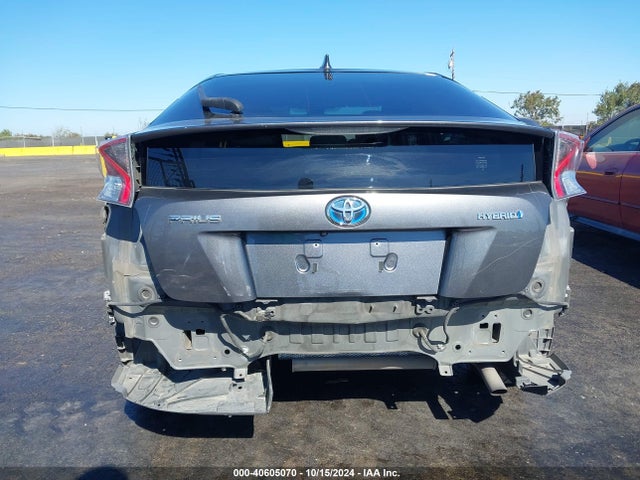 Toyota Prius Two 2017 JTDKBRFU4H3055935 Image 6