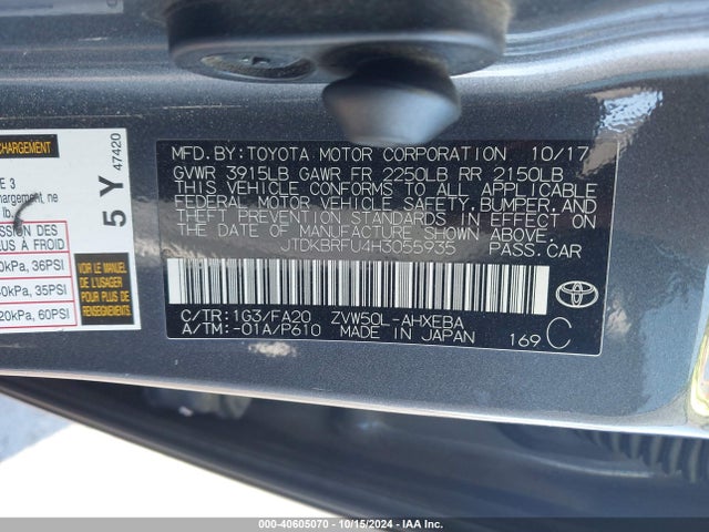 Toyota Prius Two 2017 JTDKBRFU4H3055935 Image 9