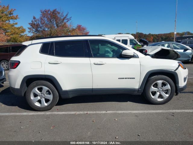 3C4NJCBB8KT655094 Jeep Compass Latitude Fwd