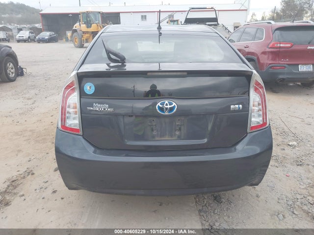 Toyota Prius Two 2015 JTDKN3DU6F1950195 Image 16