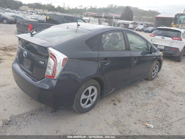 Toyota Prius Two 2015 JTDKN3DU6F1950195 Image 4