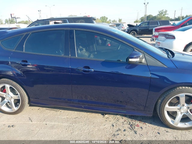 Ford FOCUS ST 2017 1FADP3L91HL254082 Image 13