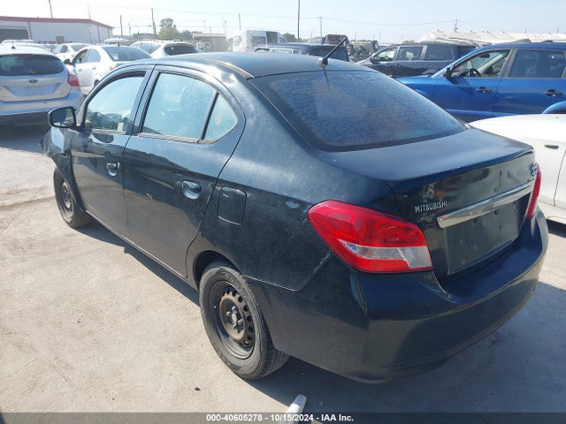 2017 MITSUBISHI MIRAGE G4 ML32F3FJ7HHF18960 Photo 2