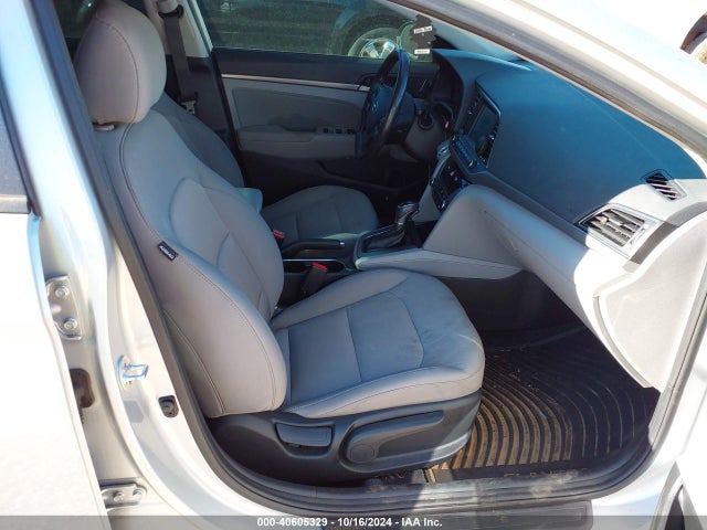 Hyundai Elantra Value Edition 2018 5NPD84LF7JH285088 Image 5