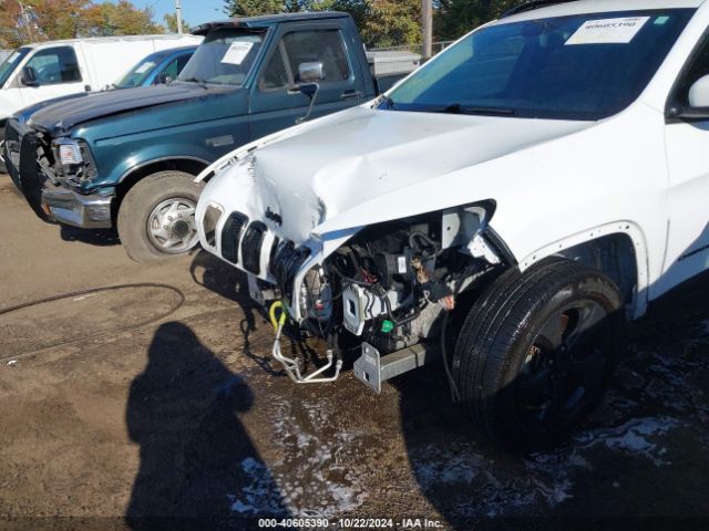 1C4PJMDB9HW657211 Jeep Cherokee High Altitude 4x4