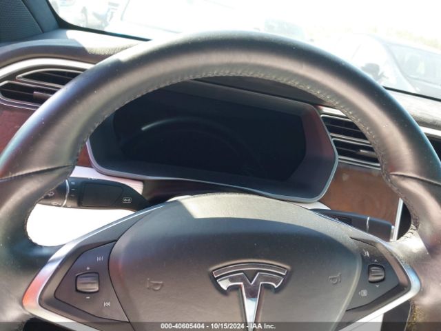 5YJXCAE23GF008112 Tesla MODEL X