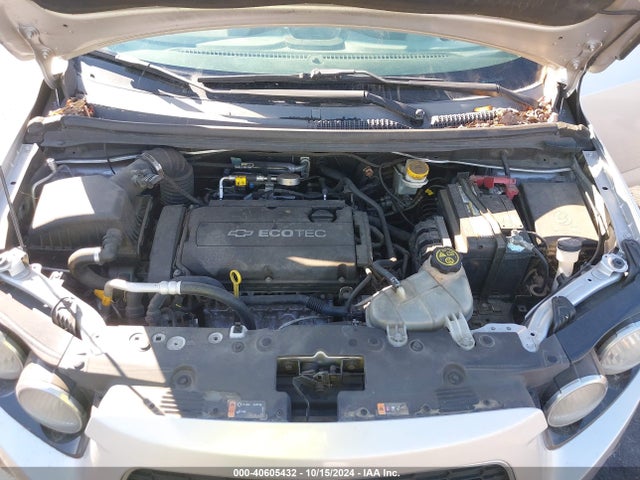 Chevrolet Sonic Ltz Auto 2014 1G1JE5SG2E4128617 Image 10