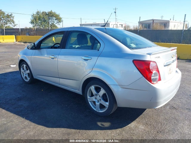 Chevrolet Sonic Ltz Auto 2014 1G1JE5SG2E4128617 Image 3