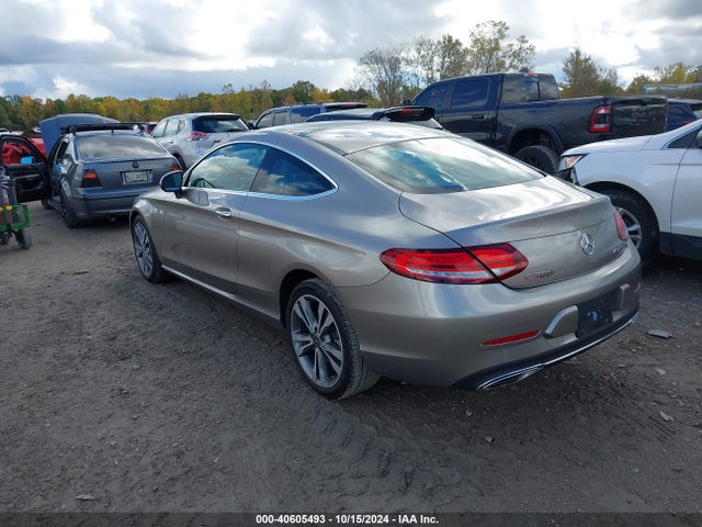 WDDWJ8EB5KF774699 Mercedes-Benz C 300 4matic