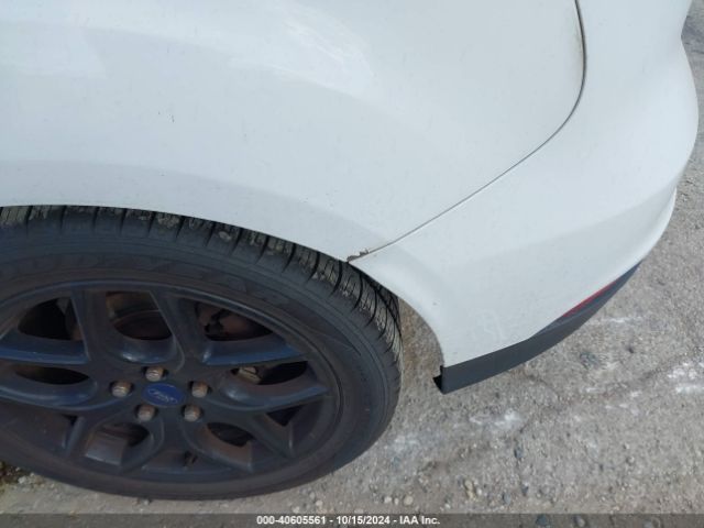 1FADP3K29GL201777 Ford FOCUS SE