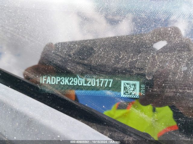 1FADP3K29GL201777 Ford FOCUS SE