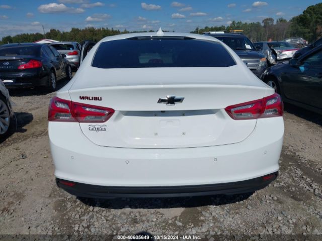 1G1ZD5ST0MF085126 Chevrolet Malibu Fwd Lt