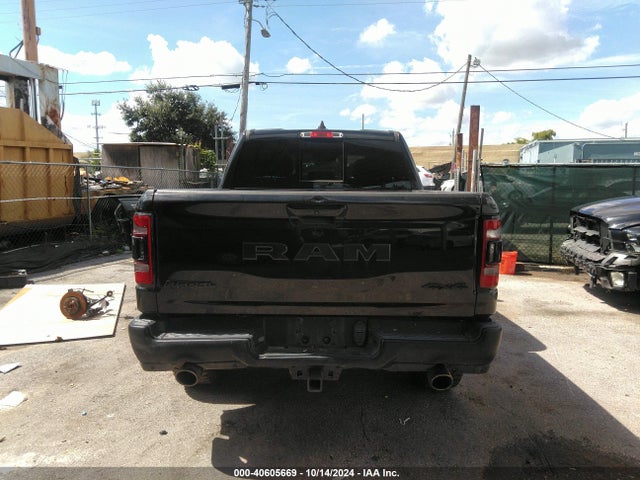1C6SRFLTXMN803521 RAM 1500 Rebel  4x4 5'7 Box