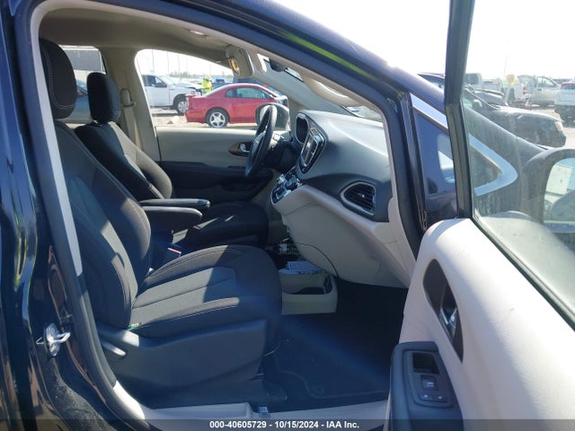 2C4RC1CGXPR535382 Chrysler Voyager Lx