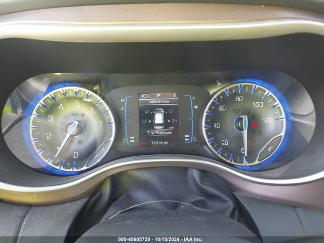 2C4RC1CGXPR535382 Chrysler Voyager Lx