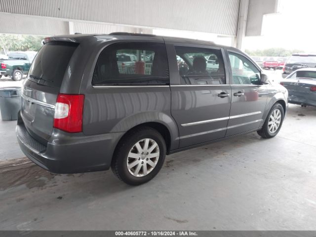 2C4RC1BG8FR637523 Chrysler Town & Country Touring