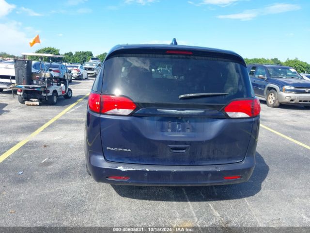2C4RC1DG4HR514754 Chrysler Pacifica Touring