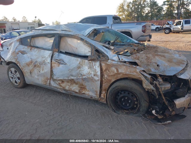 3KPFK4A71HE091189 KIA FORTE LX