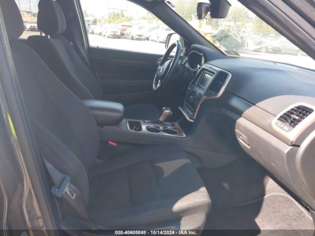 1C4RJFAG6HC746241 Jeep Grand Cherokee Laredo 4x4