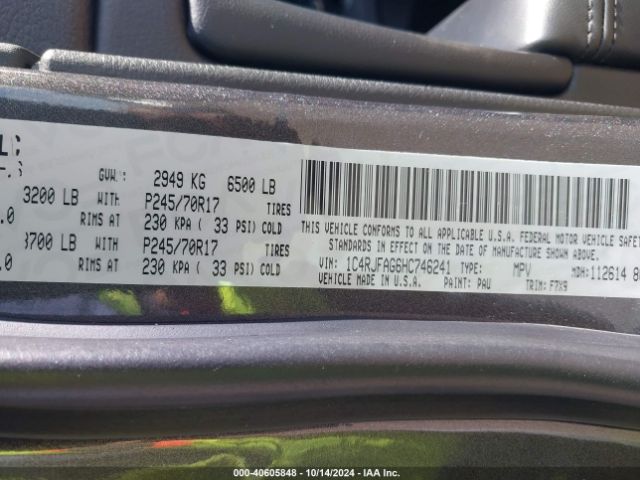 1C4RJFAG6HC746241 Jeep Grand Cherokee Laredo 4x4