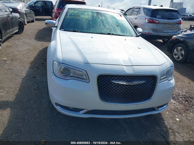 Chrysler 300c Platinum 2017 2C3CCAPG5HH506576 Image 12