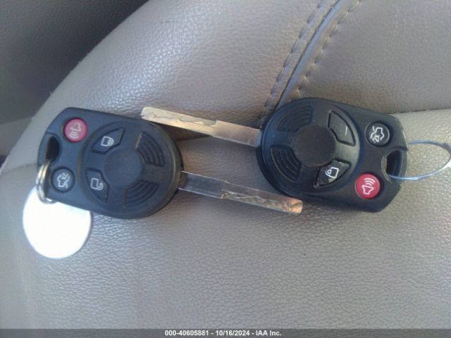 1FMCU0HD0JUD00653 Ford ESCAPE SEL