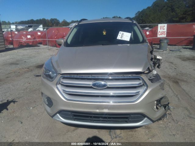 1FMCU0HD0JUD00653 Ford ESCAPE SEL