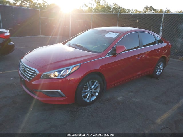 Hyundai SONATA SE 2017 5NPE24AF8HH524280 Image 2
