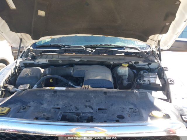 1C6RR7GG6HS807221 RAM 1500 Slt  4x4 6'4 Box