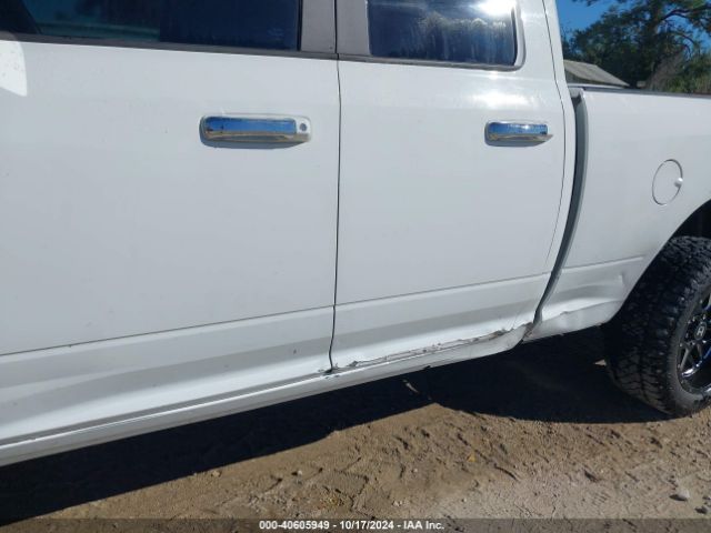 1C6RR7GG6HS807221 RAM 1500 Slt  4x4 6'4 Box
