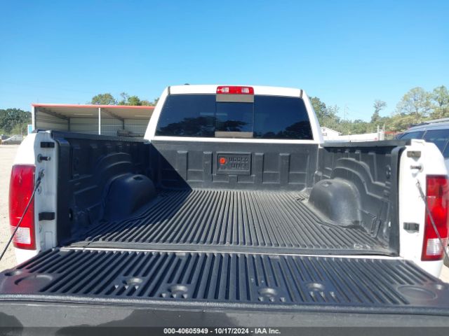 1C6RR7GG6HS807221 RAM 1500 Slt  4x4 6'4 Box