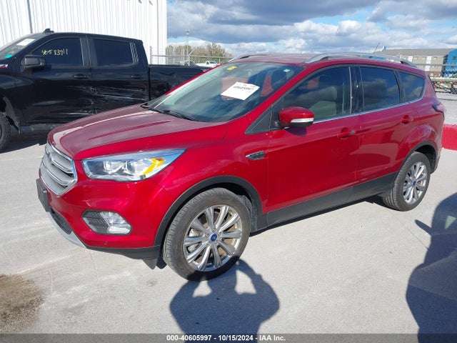Ford Escape Titanium 2018 1FMCU0J98JUD00325 Image 2