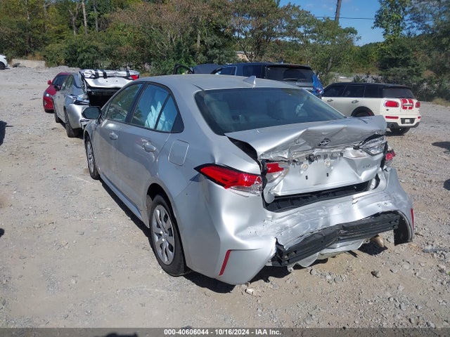 Toyota COROLLA LE 2021 5YFEPMAE4MP248685 Image 3