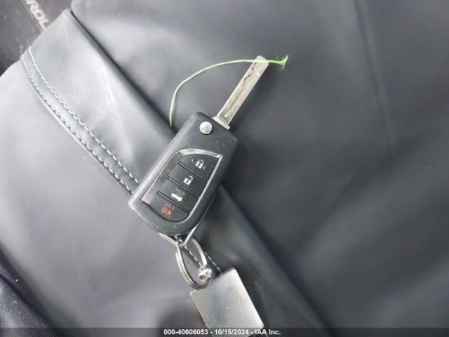 JTDEPMAE9MJ136582 Toyota COROLLA LE