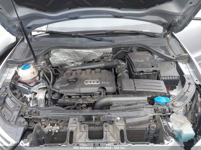WA1HCCFS1JR003422 Audi Q3 2.0t Premium/2.0t Sport Premium