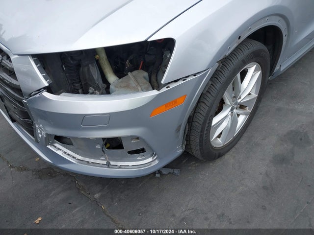 WA1HCCFS1JR003422 Audi Q3 2.0t Premium/2.0t Sport Premium