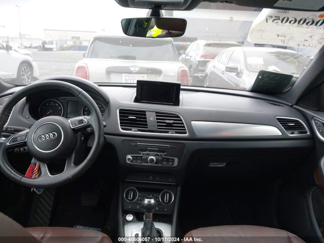 WA1HCCFS1JR003422 Audi Q3 2.0t Premium/2.0t Sport Premium