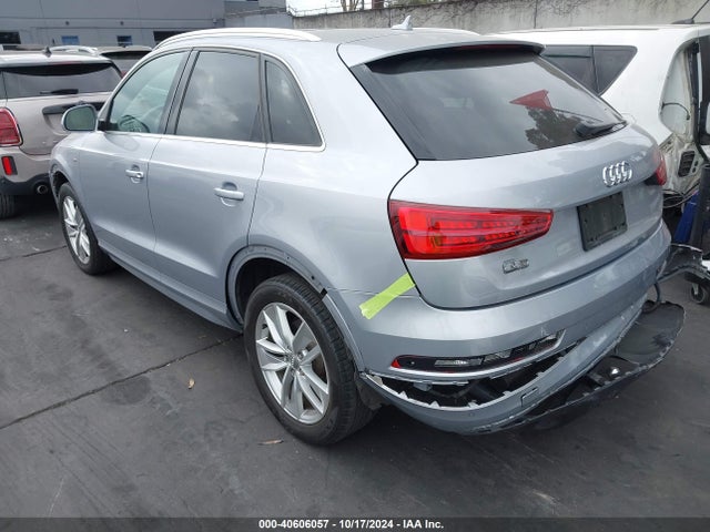 WA1HCCFS1JR003422 Audi Q3 2.0t Premium/2.0t Sport Premium