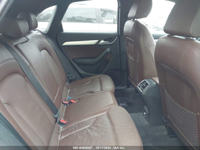 WA1HCCFS1JR003422 Audi Q3 2.0t Premium/2.0t Sport Premium