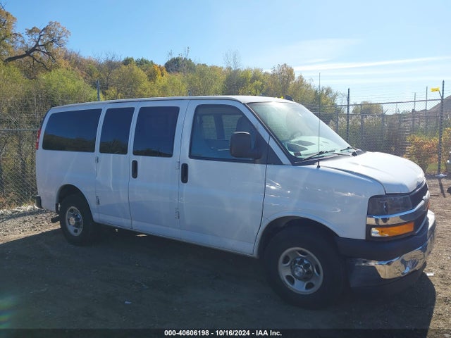 Chevrolet Express 2500 Lt 2018 1GAWGFFGXJ1245308 Image 13