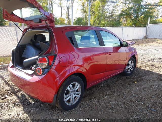 Chevrolet Sonic Lt Auto 2015 1G1JC6SH3F4178433 Image 4